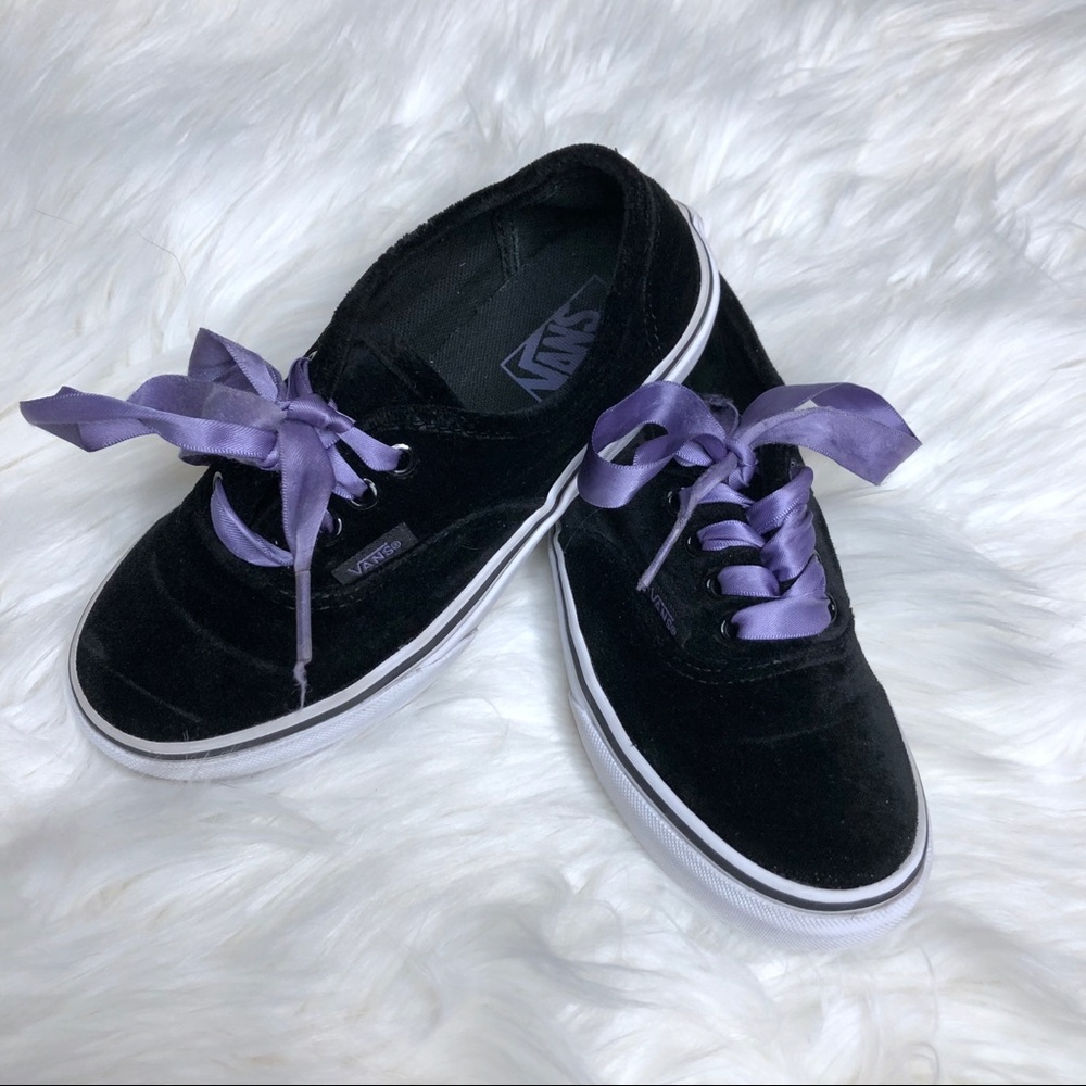 Black Velvet Kid’s Vans